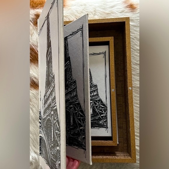 3 Nesting Paris Effiel Tower Distressed Storage CORK Books Monochrome GOLD EUC - Picture 13 of 13